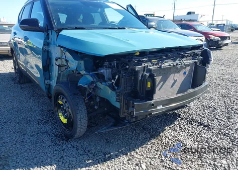 2025 Kia Seltos S из США, поврежденный, VIN KNDEUCAA5S7777237